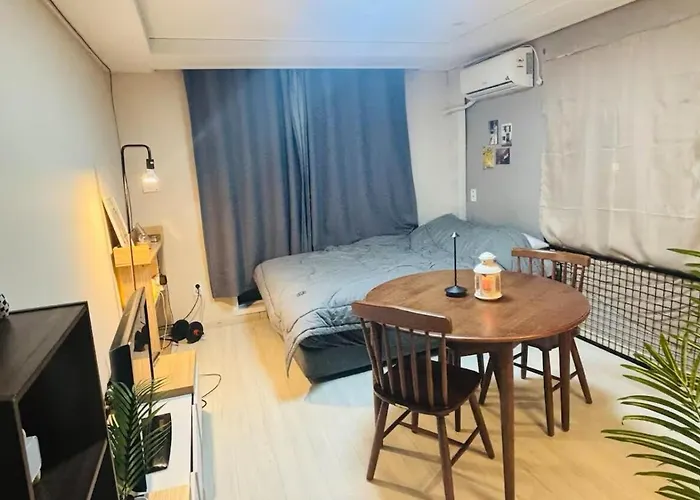 Cozy Sinnonhyeon Station Nonhyeon Station House Séoul
